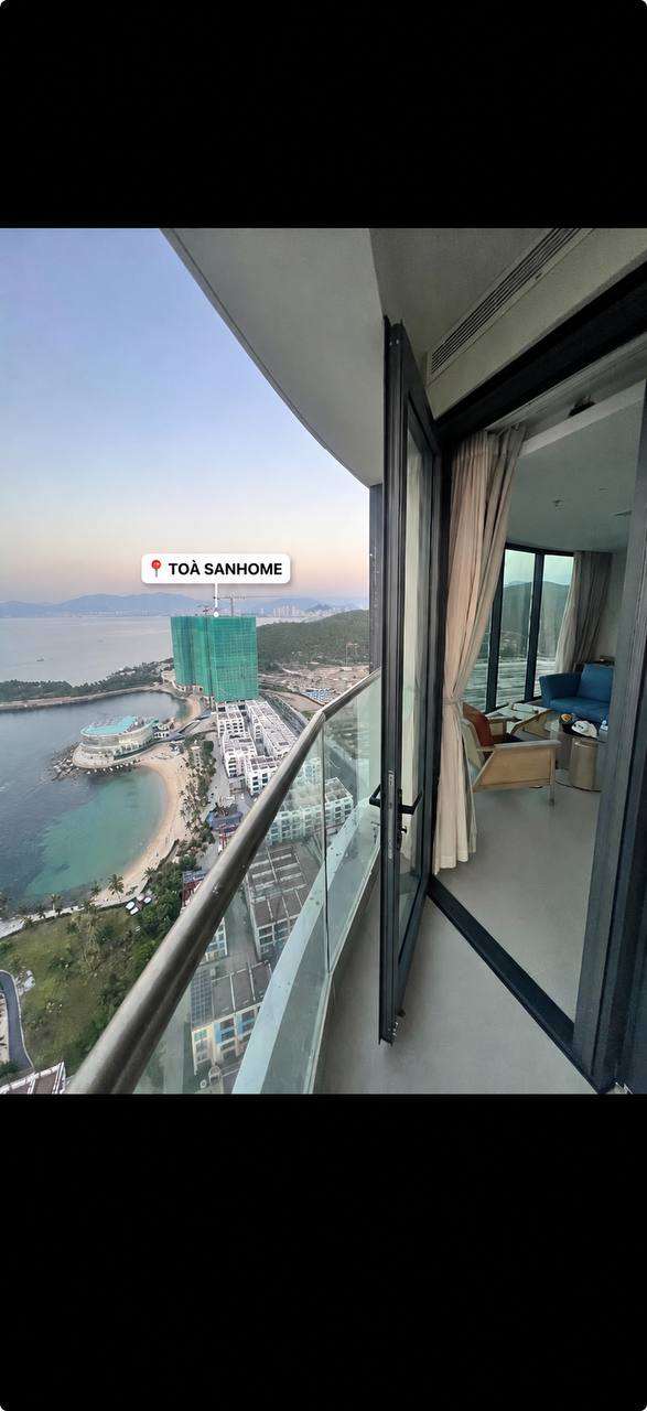 Предлагаются апартаменты в престижном комплексе Libera Nha Trang у самого моря.