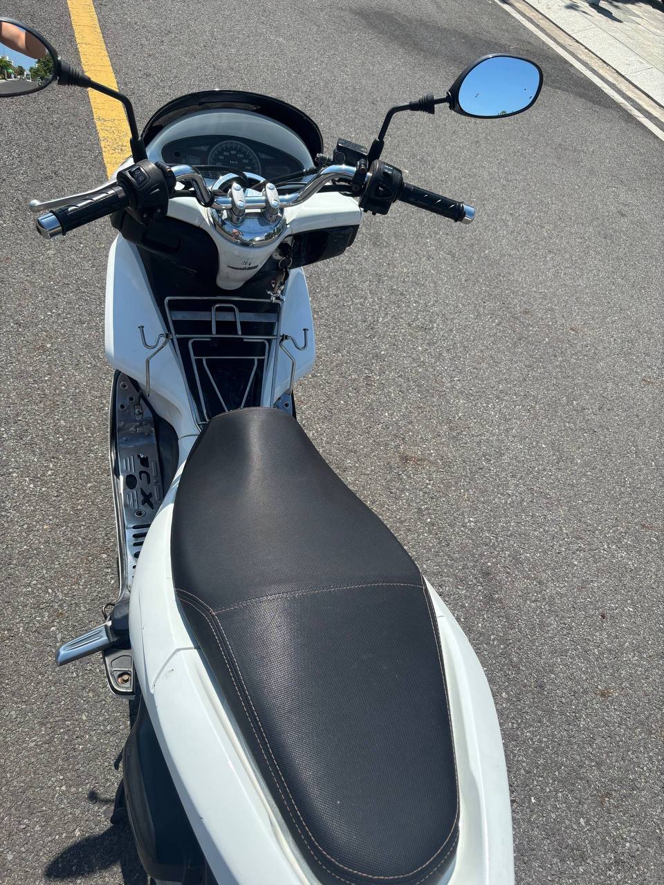 Фото 2: Продаётся Honda PCX 125, 2013 год