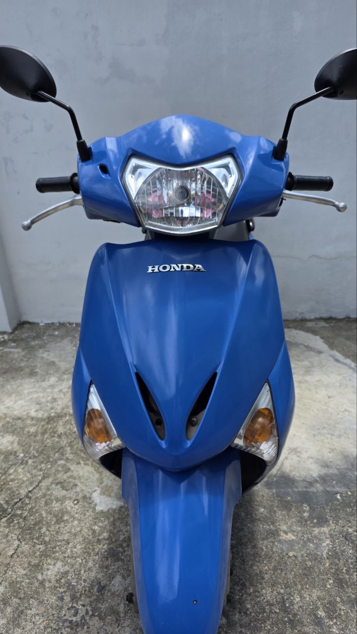 Фото 2: Honda Lead 2010 года, голубой, объём двигателя 108 куб