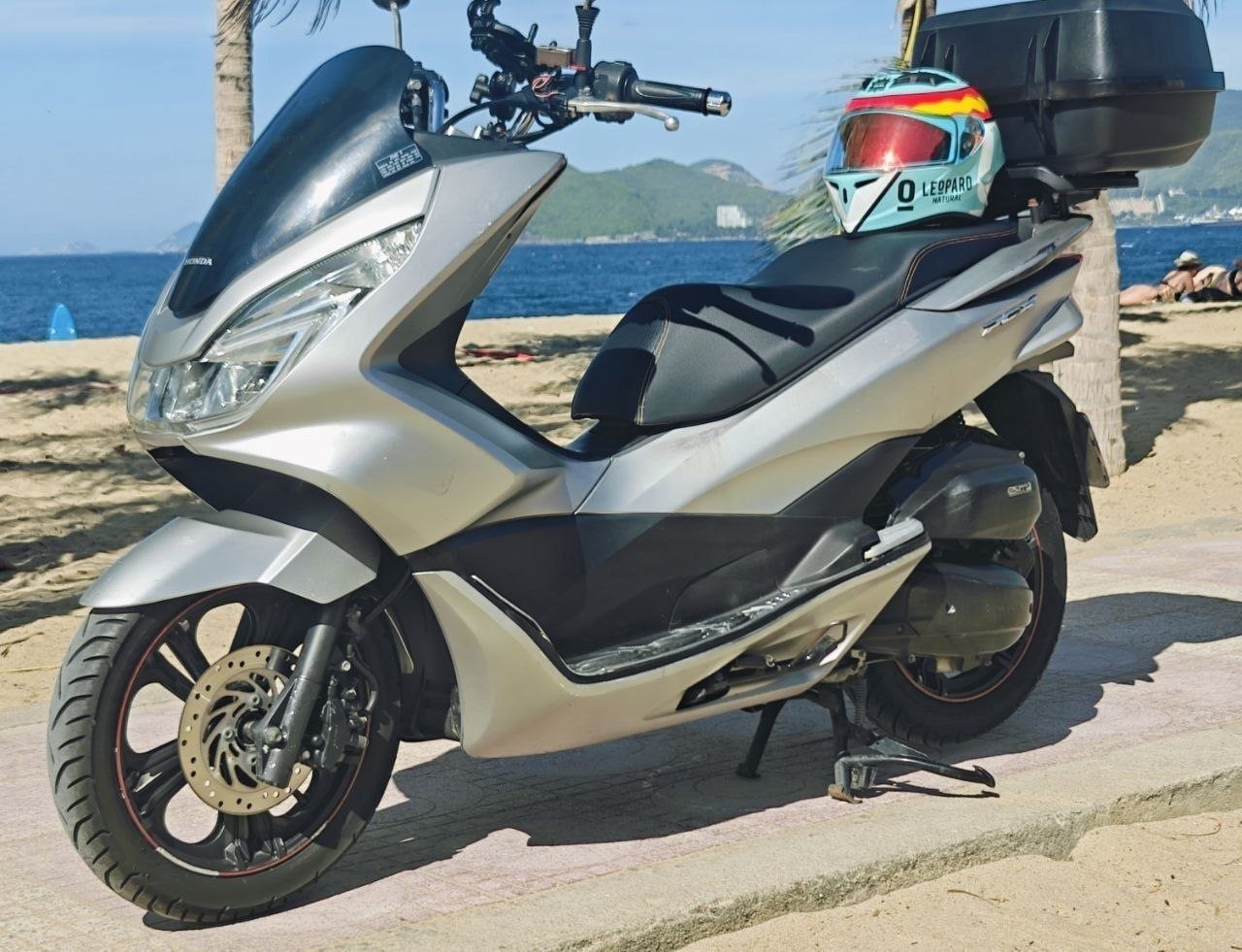 Продаю Honda PCX 125 второго поколения за 25 млн донгов