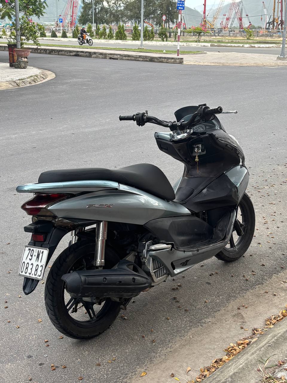 Фото 3: Продаётся мопед Honda PCX 2012 года в рабочем состоянии