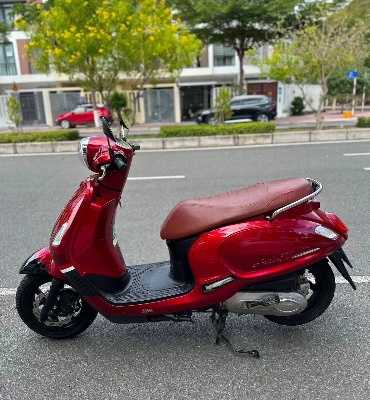 Продаётся скутер Sym Attila 50cc 2023 года, практически новый, из сало