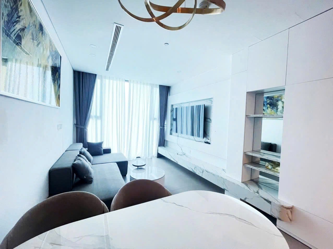 Фото 2: Аренда двухкомнатной квартиры 70 кв.м на 6-м этаже в Sam Tower, район Хайтяу.