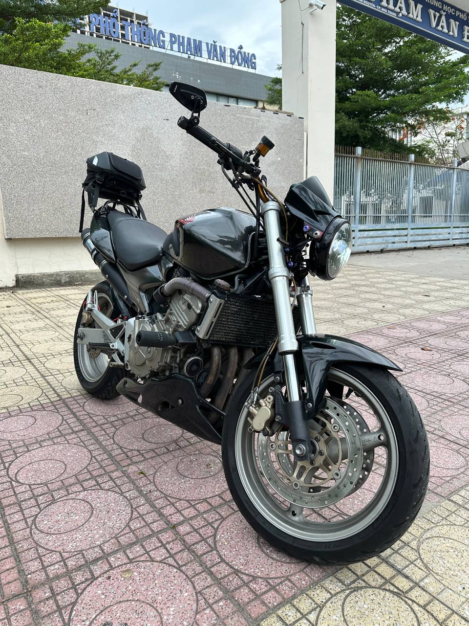 Продаётся Honda CB600F Hornet 2006 года, 95 л.с., масса 180 кг.