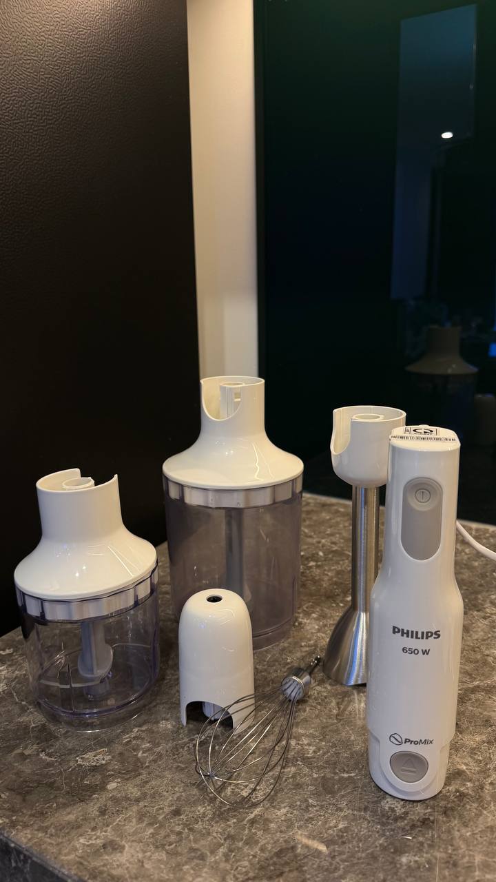 Блендер Philips ProMix мощностью 650 Вт в отличном состоянии, в компле
