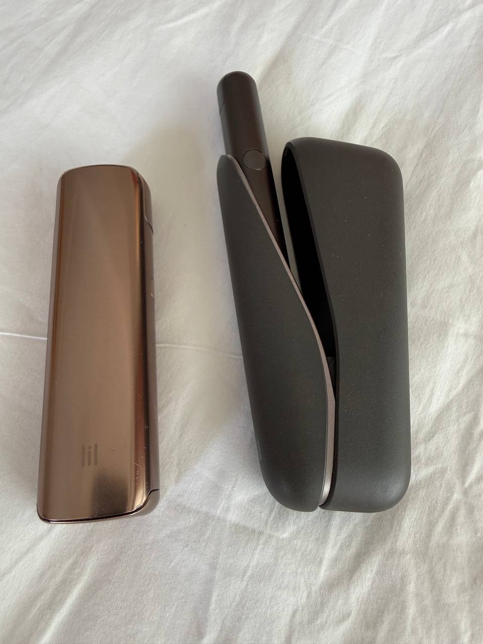 Продаются два устройства IQOS за 100 долларов