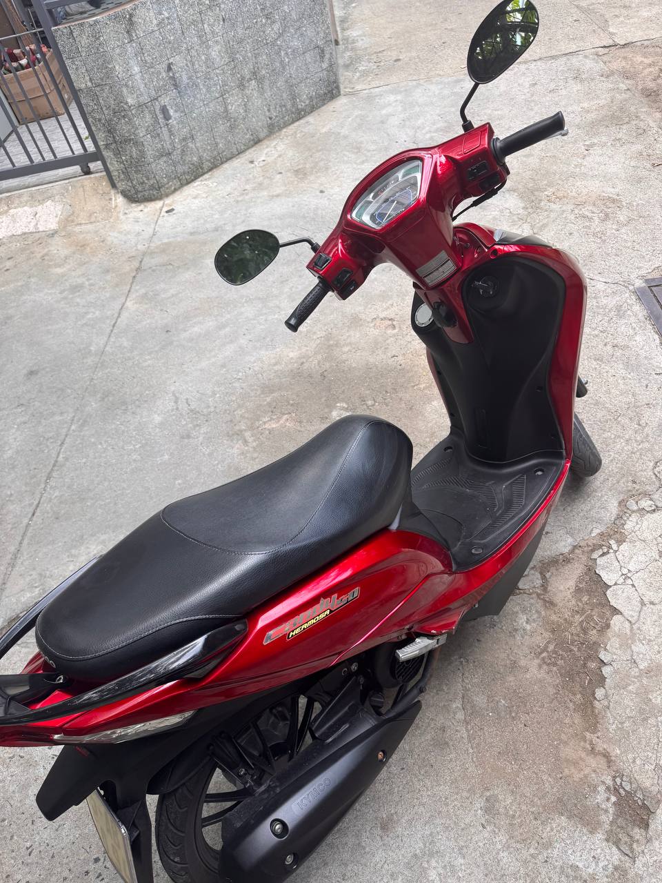 Фото 2: Kymco Hermosa 2023, 50 куб.см, байку 3 года.