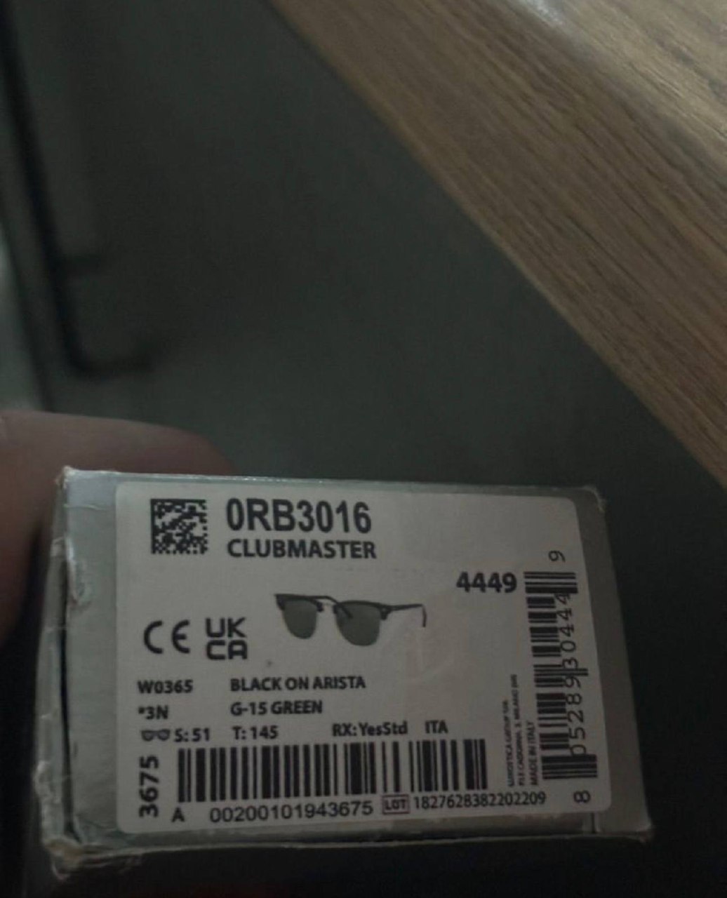 Продаю оригинальные очки Ray-Ban Clubmaster в хорошем состоянии