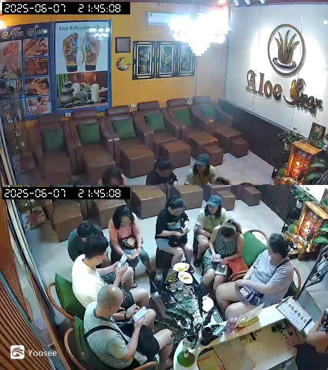 Фото 3: Салон Aloe Spa предлагает массаж с алоэ, тайский, спортивный и синхронный в 4 руки.