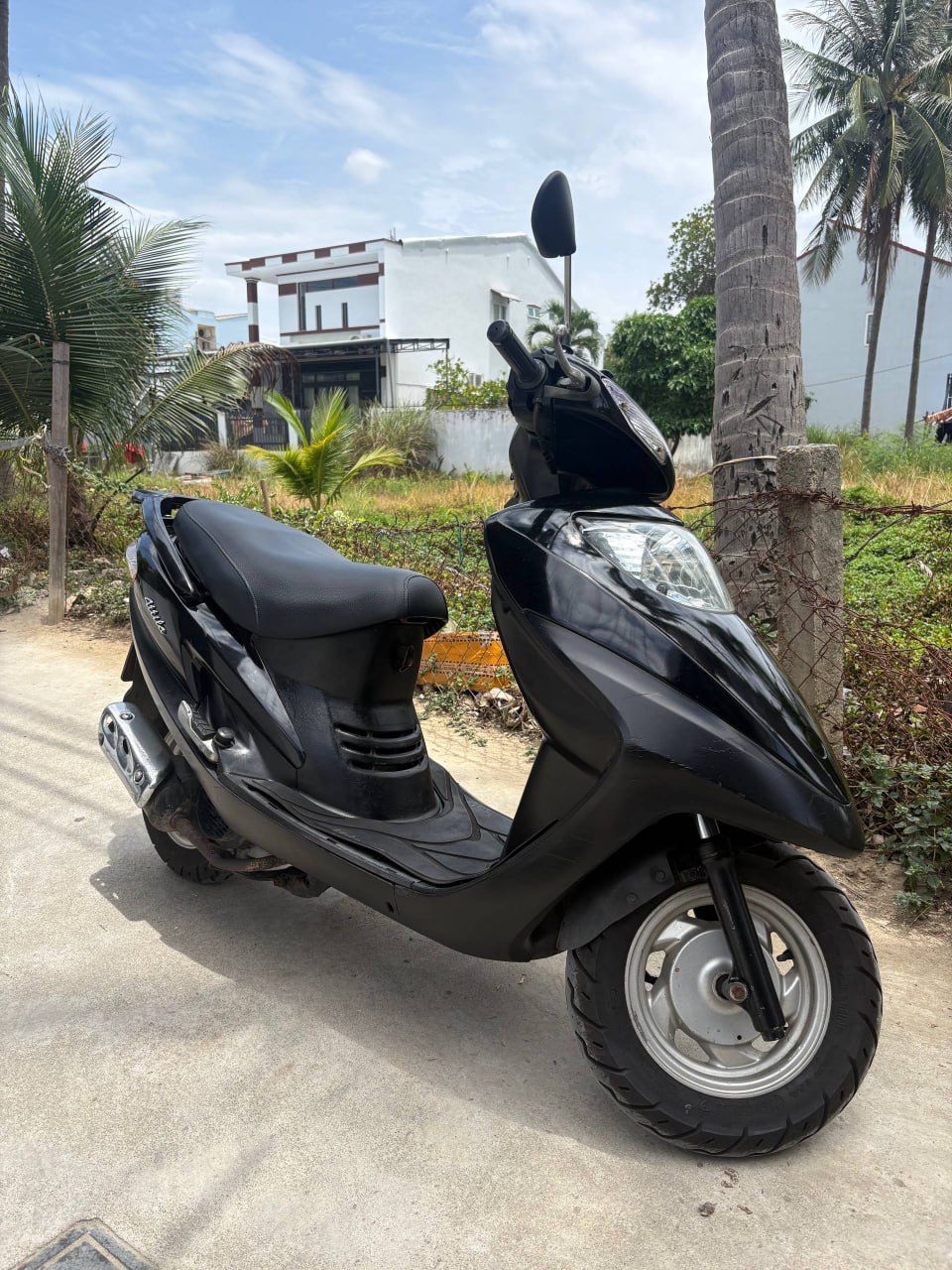 Продаётся скутер Sym Atilla 125