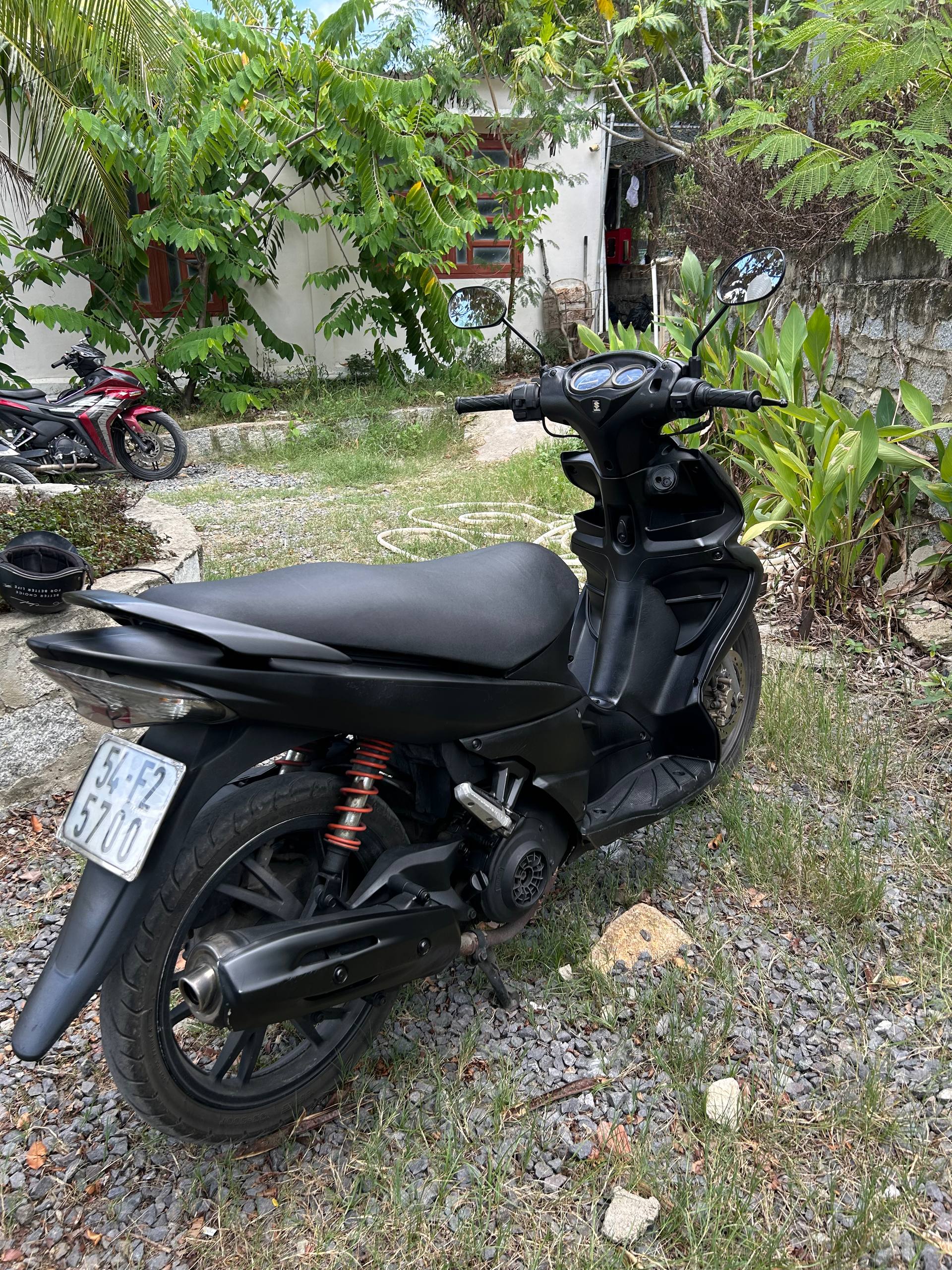 Фото 2: Продаётся Suzuki Hayate 125 в хорошем состоянии