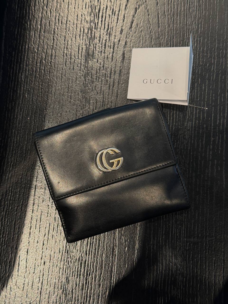Продаётся оригинальный винтажный кошелек GUCCI в очень хорошем состоянии, из…