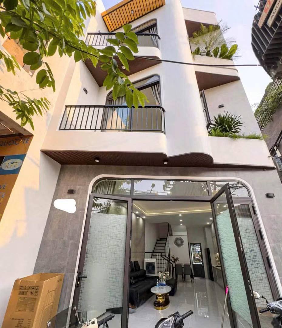 Фото 2: Дом 2 этажа, 3 спальни, 3 санузла, 50 м²