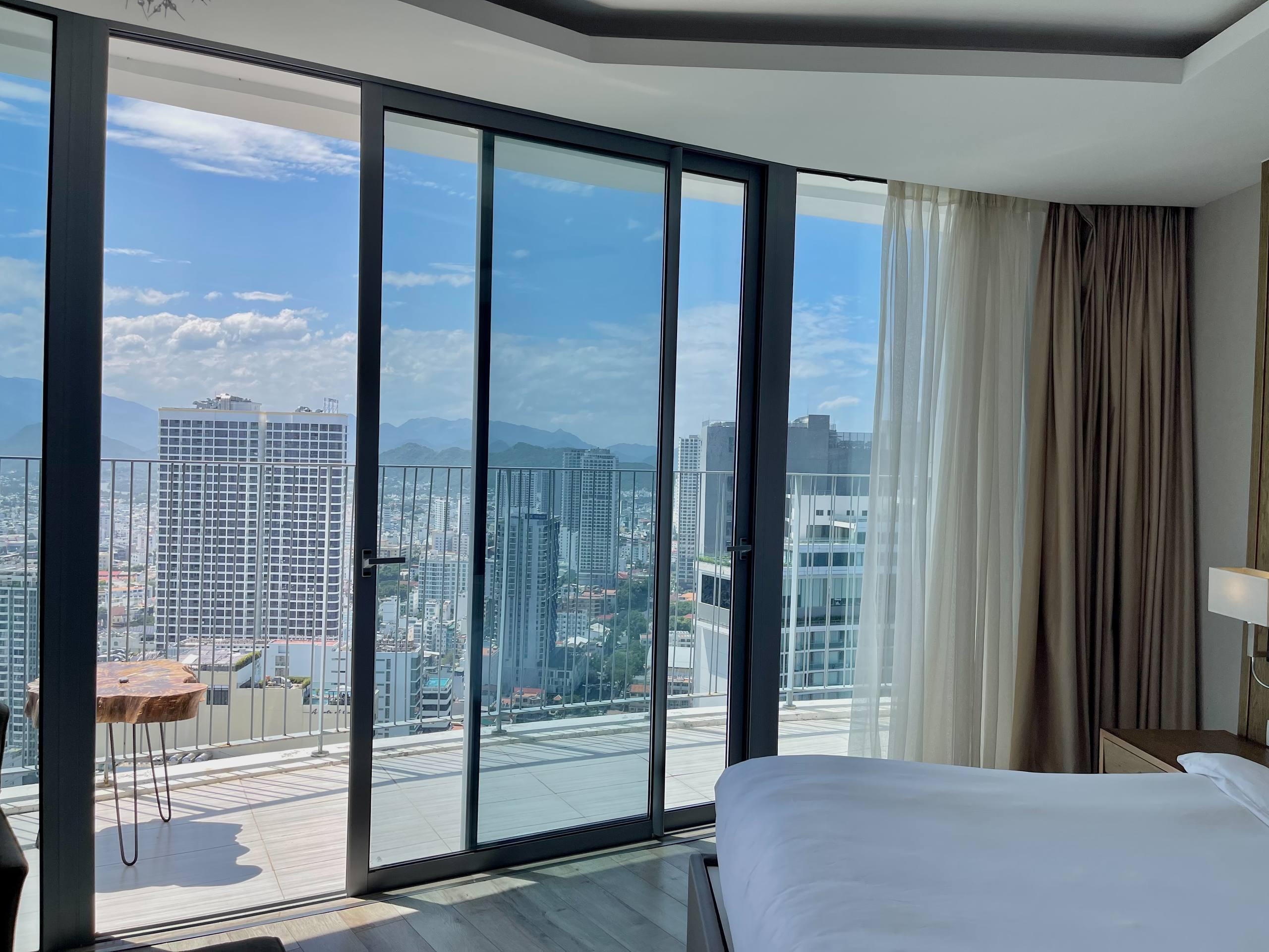 Сдаётся студия в ЖК Panorama, 40 м², с видом на море и балконом