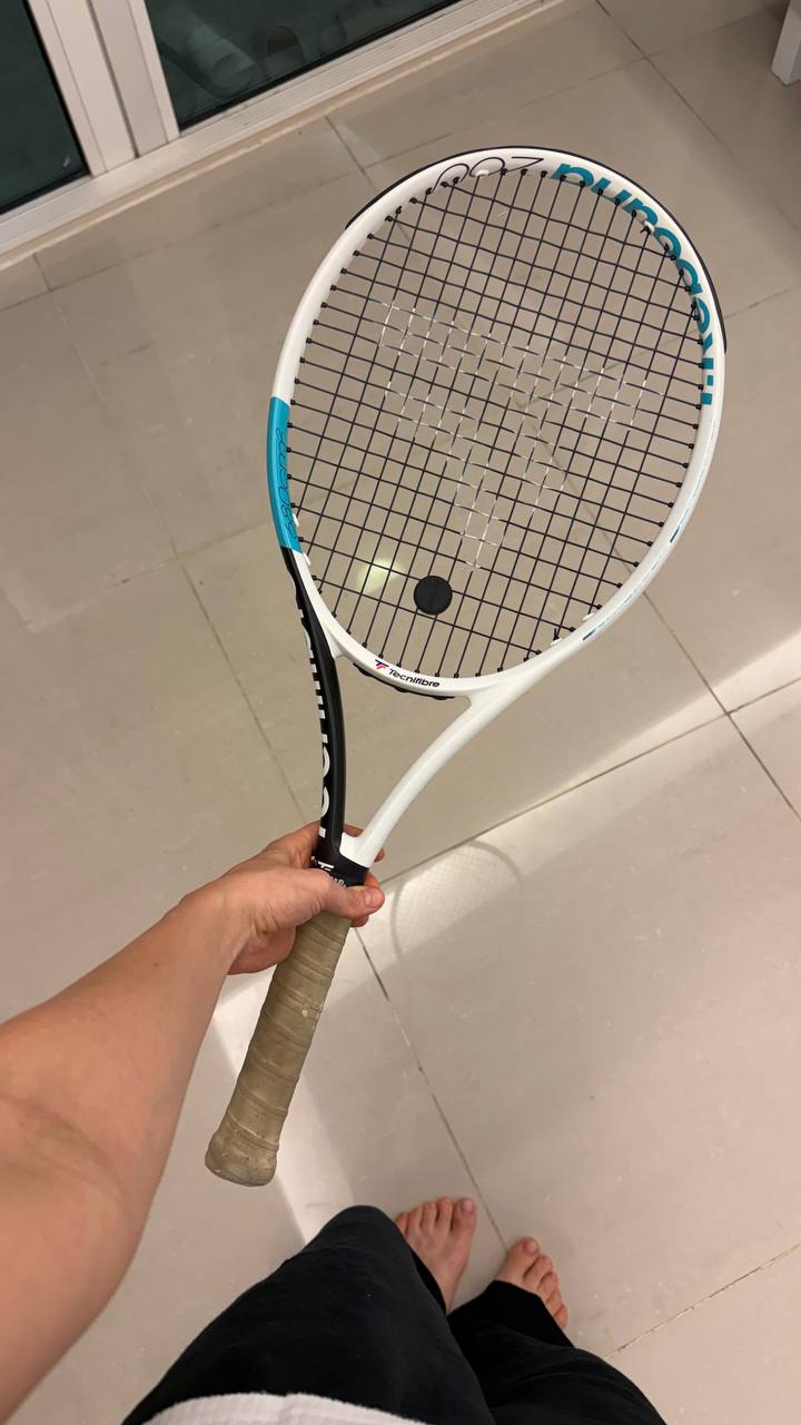 Продаётся теннисная ракетка Tecnifibre T-Rebound Tempo 260 PowerLite.