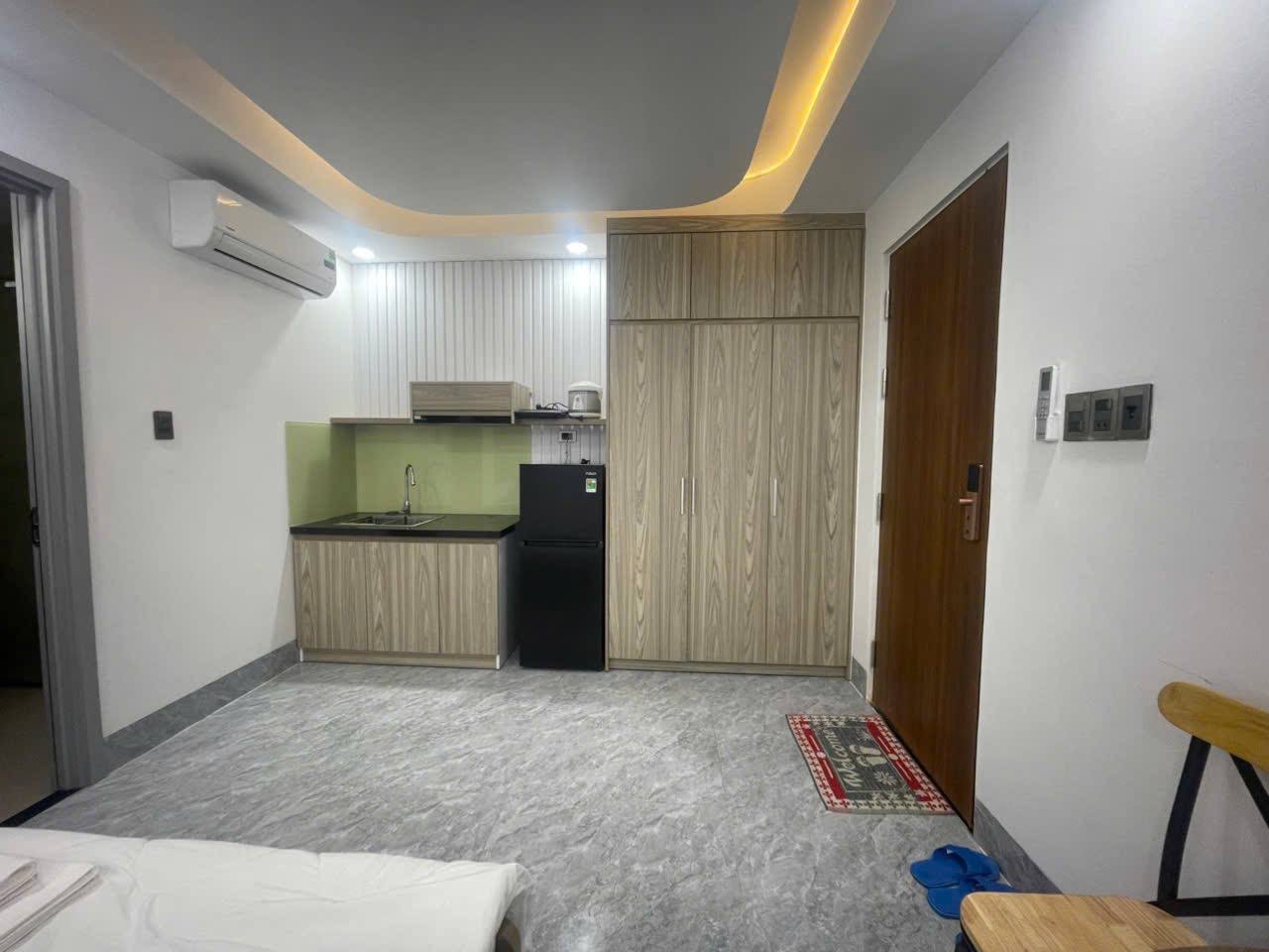 Фото 3: Сдаётся полностью меблированная квартира 30 м² на улице Phạm Ngọc Thạch в северном…