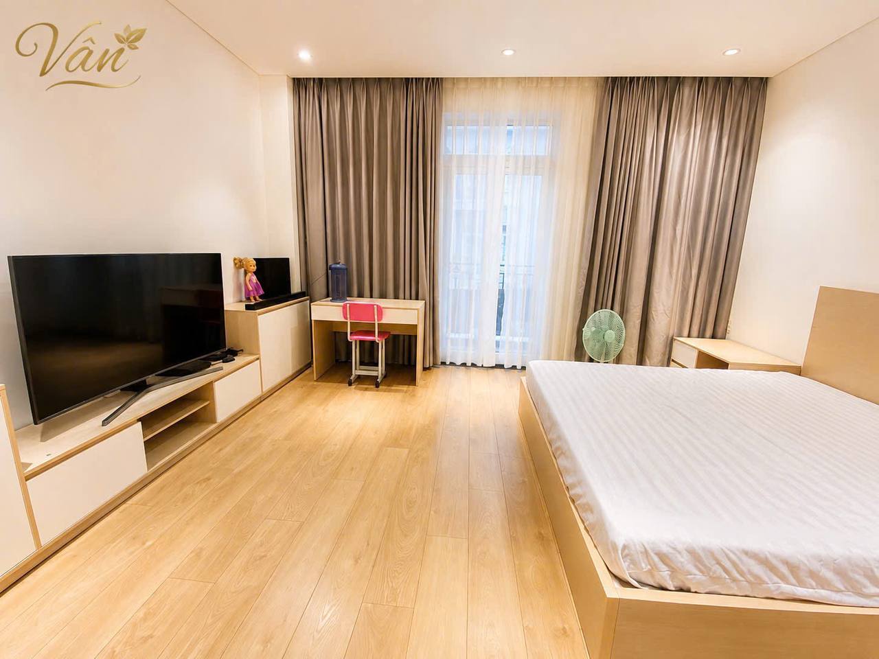 Дом 3 этажа, 3 спальни, 4 санузла, 120 м²