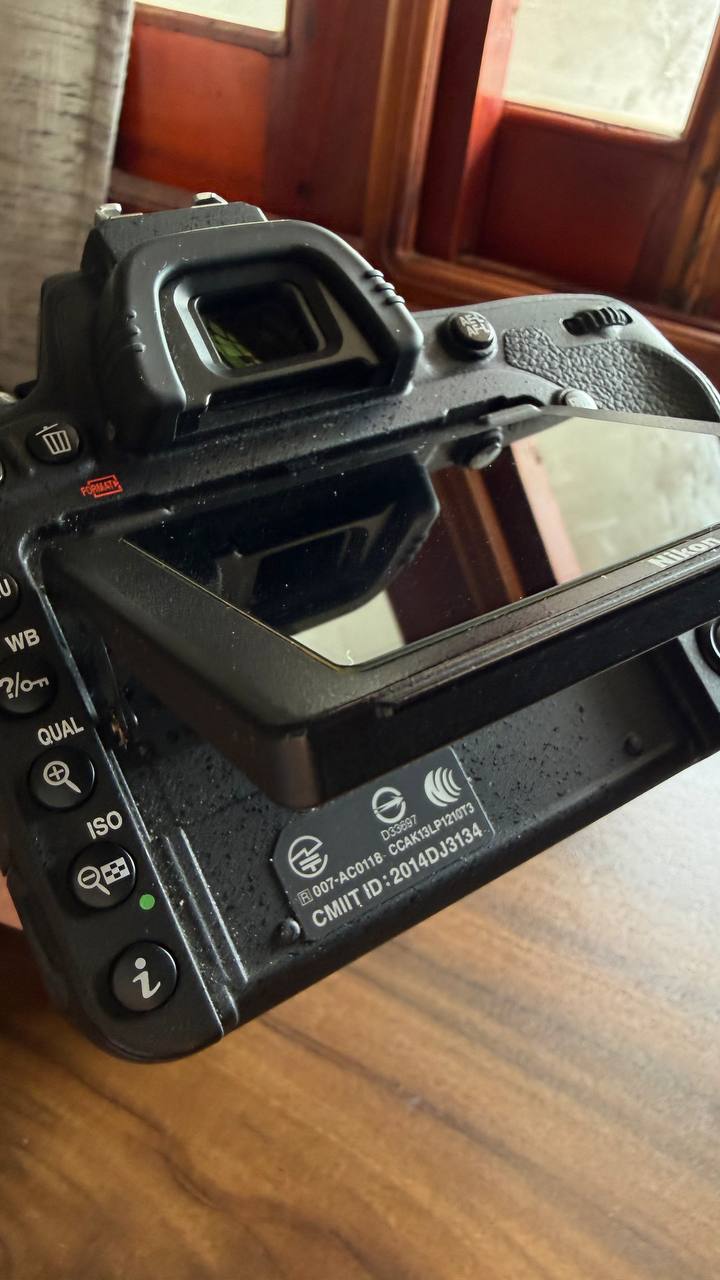 Продаётся фотокамера Nikon D750 Body в отличном состоянии