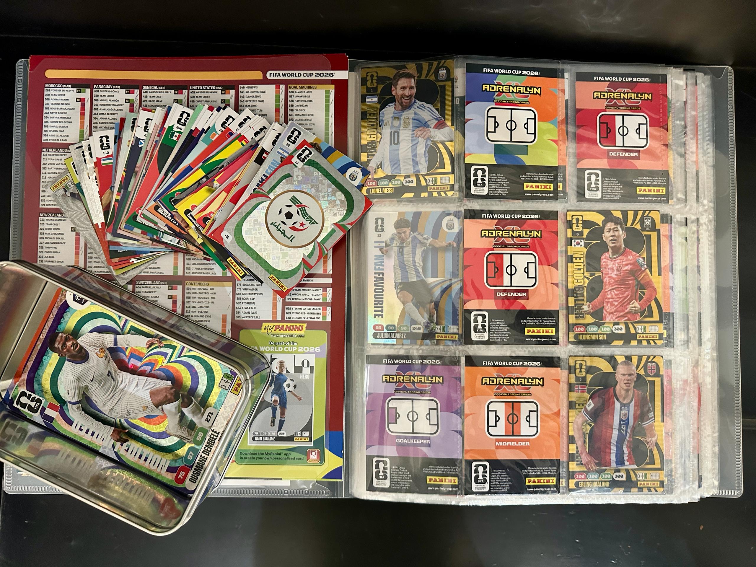 Ищу коллекционеров карточек Panini FIFA World Cup 2026 Adrenalyn XL