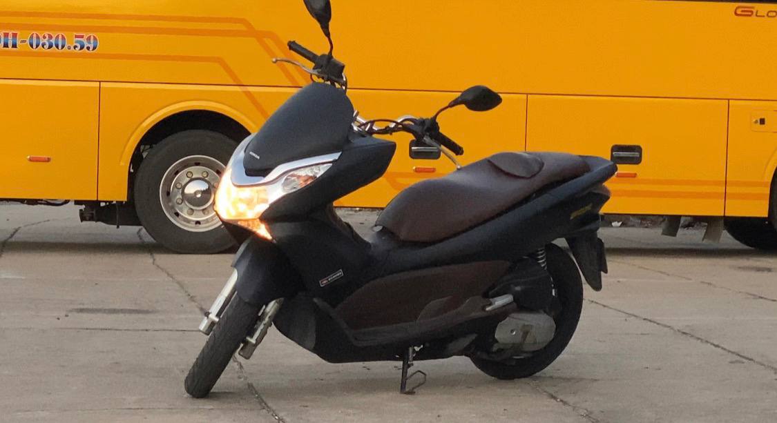 Фото 2: Honda PCX 2013 года, 125 см³, инжектор (FI)