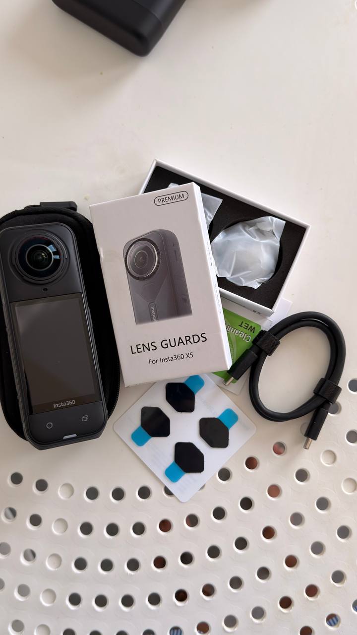 Фото 2: Продаётся камера Insta360 X5 в отличном состоянии, куплена в апреле 2026 года…