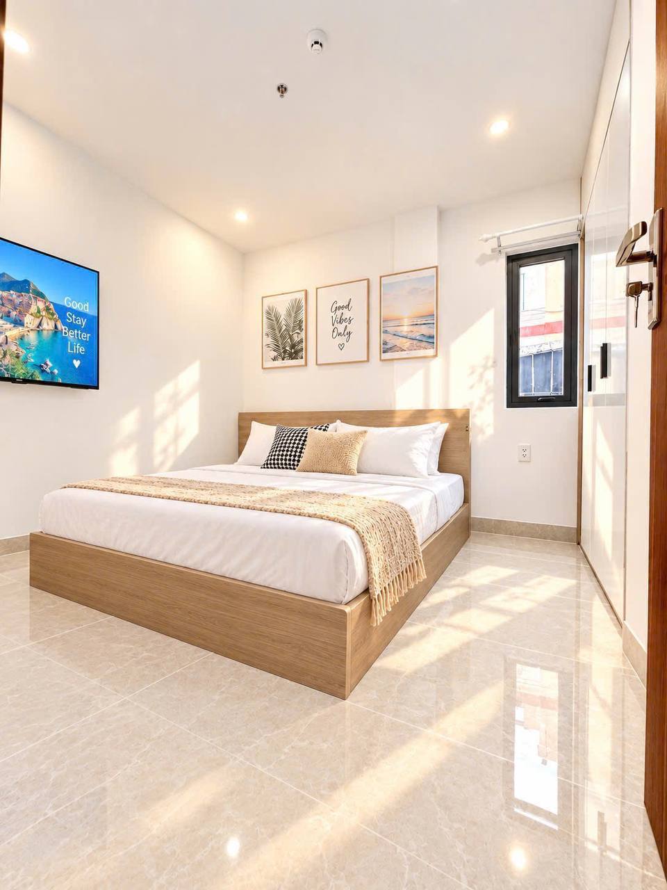 Фото 3: Новая квартира с 2 спальнями, 70 м², на улице Tran Hung Dao, менее 200 м от реки.
