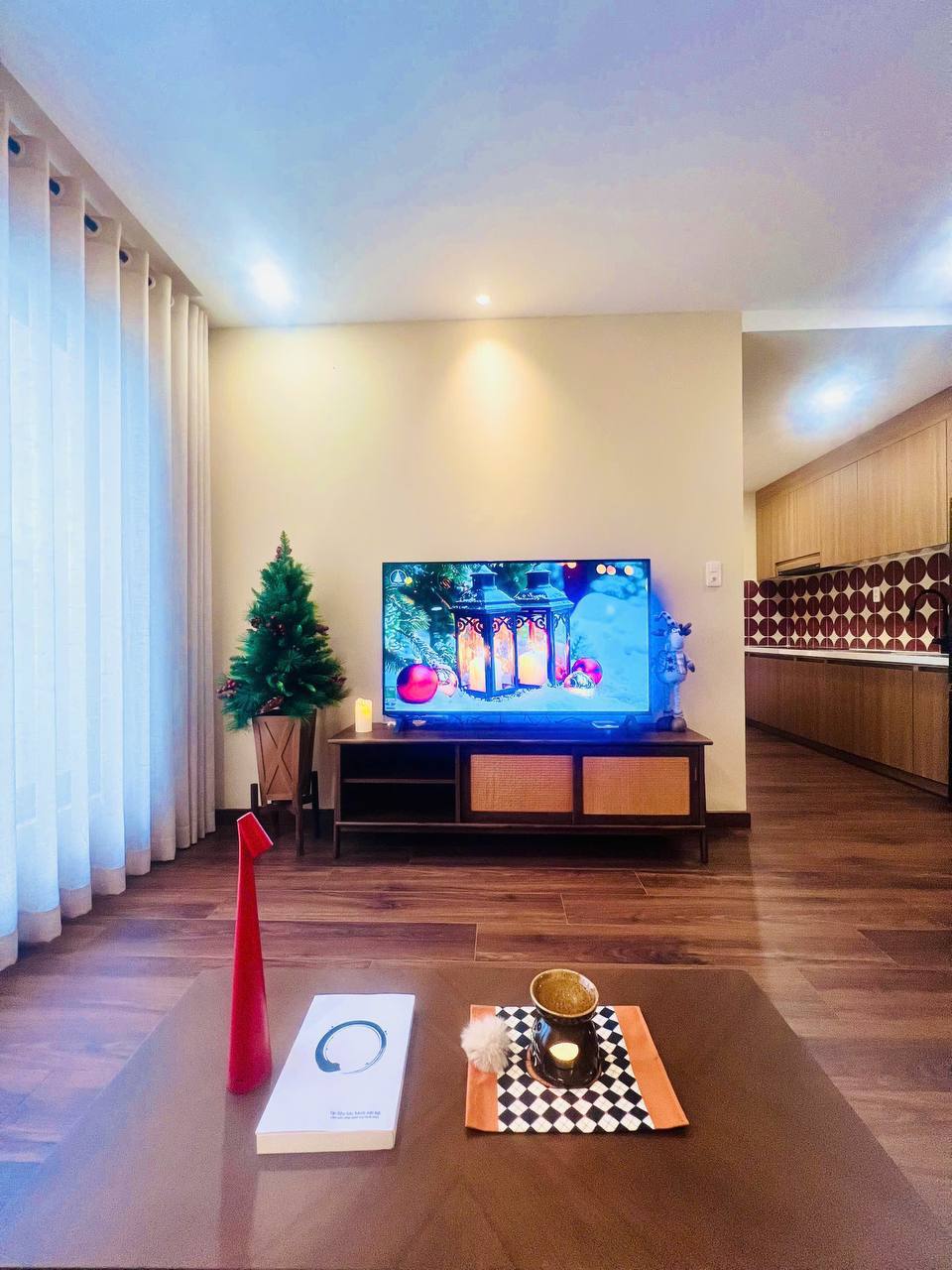 Современная светлая квартира в комплексе CT2 VCN Phước Hải, западный Нячанг.