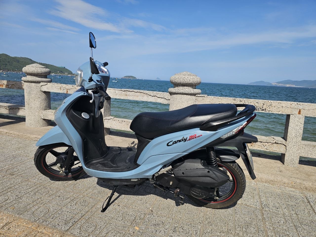 Продаётся скутер Kymco Candy Hermosa 50cc, 2024 года, пробег 9 200 км.