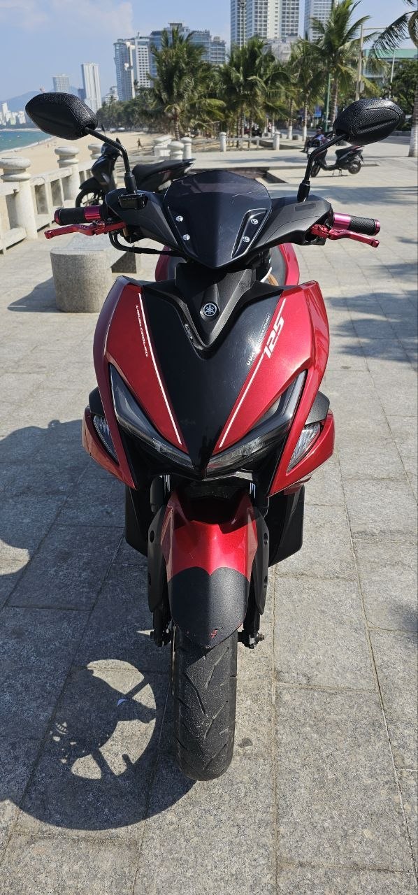 Продаю байк Yamaha NVX 125cc 2017 года, пробег 25 000 км