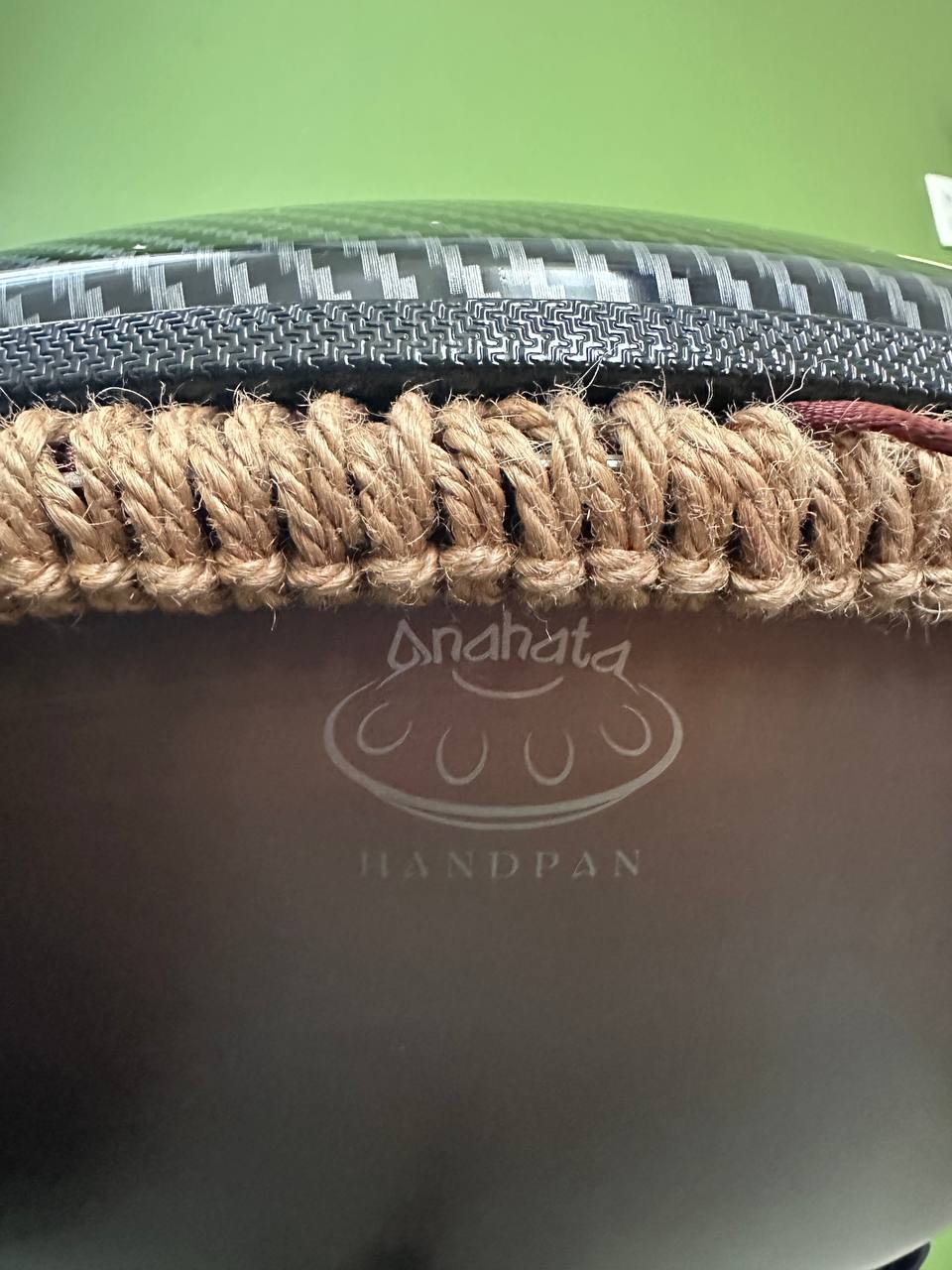 Фото 3: Продаётся хэндпан Anahata Handpan D KURD 10 Signature от основателя Anahata Handpan…