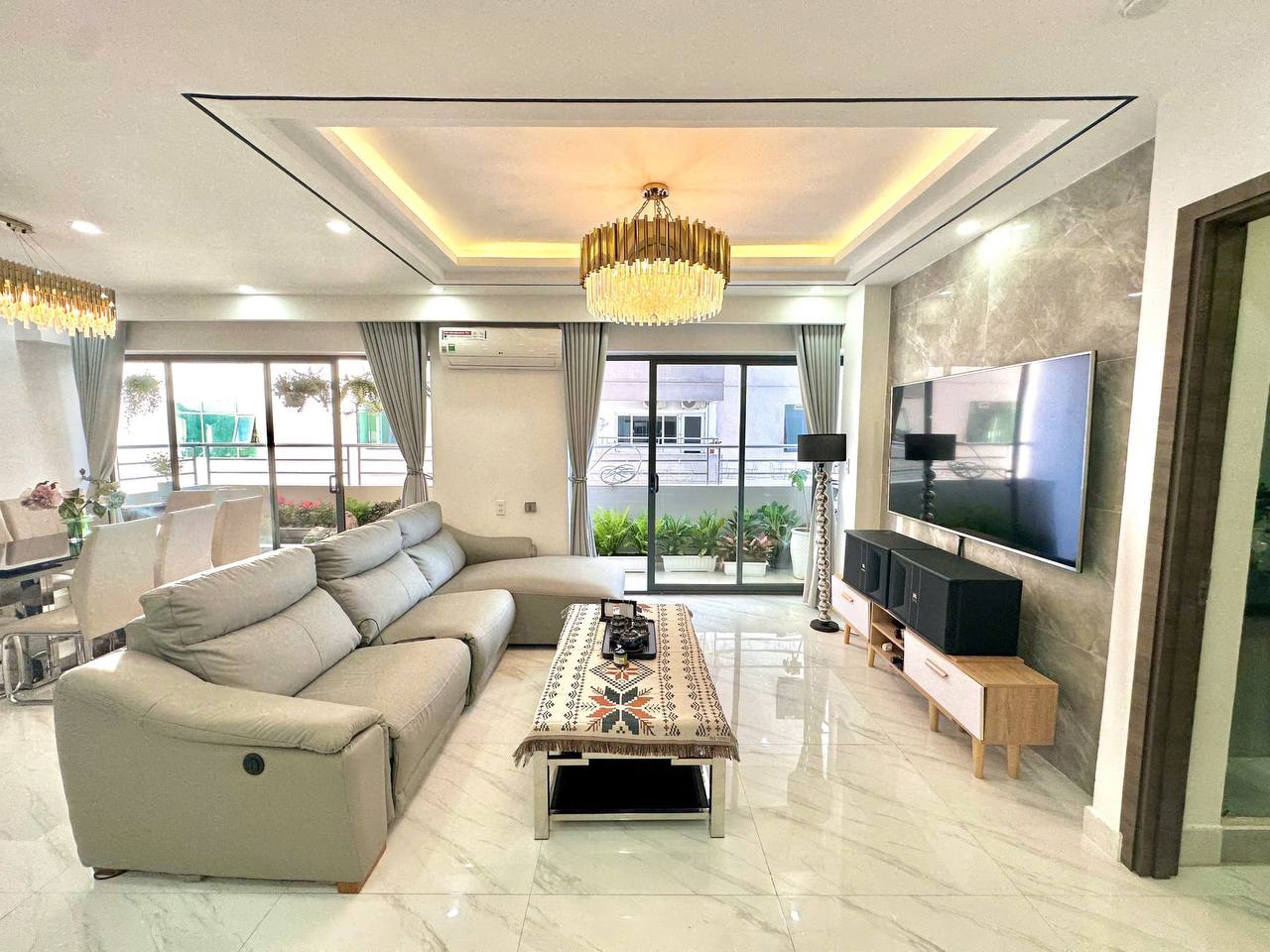 Фото 3: Сдаётся квартира в комплексе Oceanus: 104 м², 2 спальни, 2 ванные, полностью меблирована.