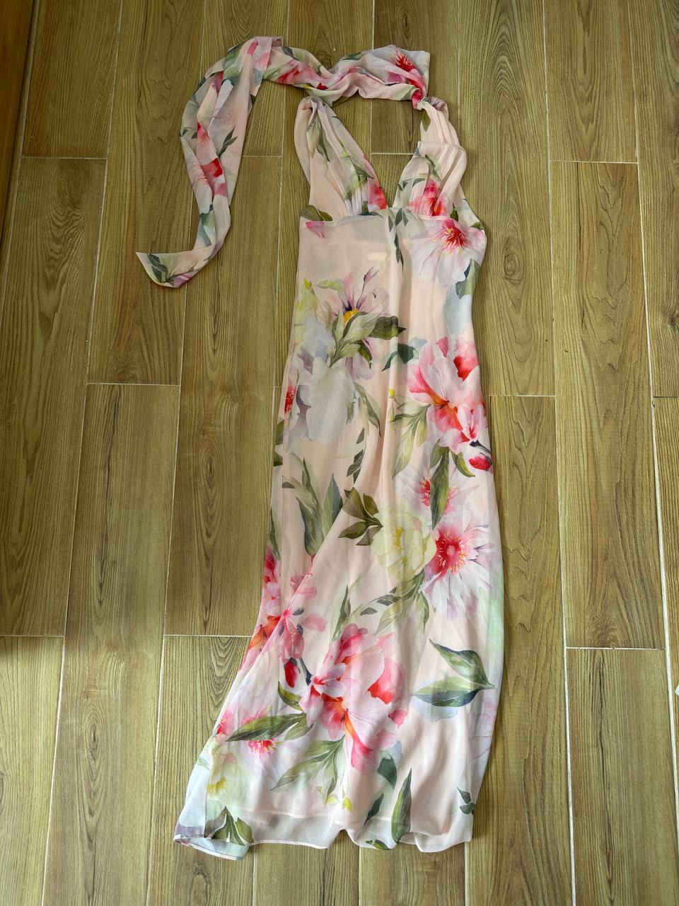 Продаётся платье H&M, размер XS, цена 500 000 донгов