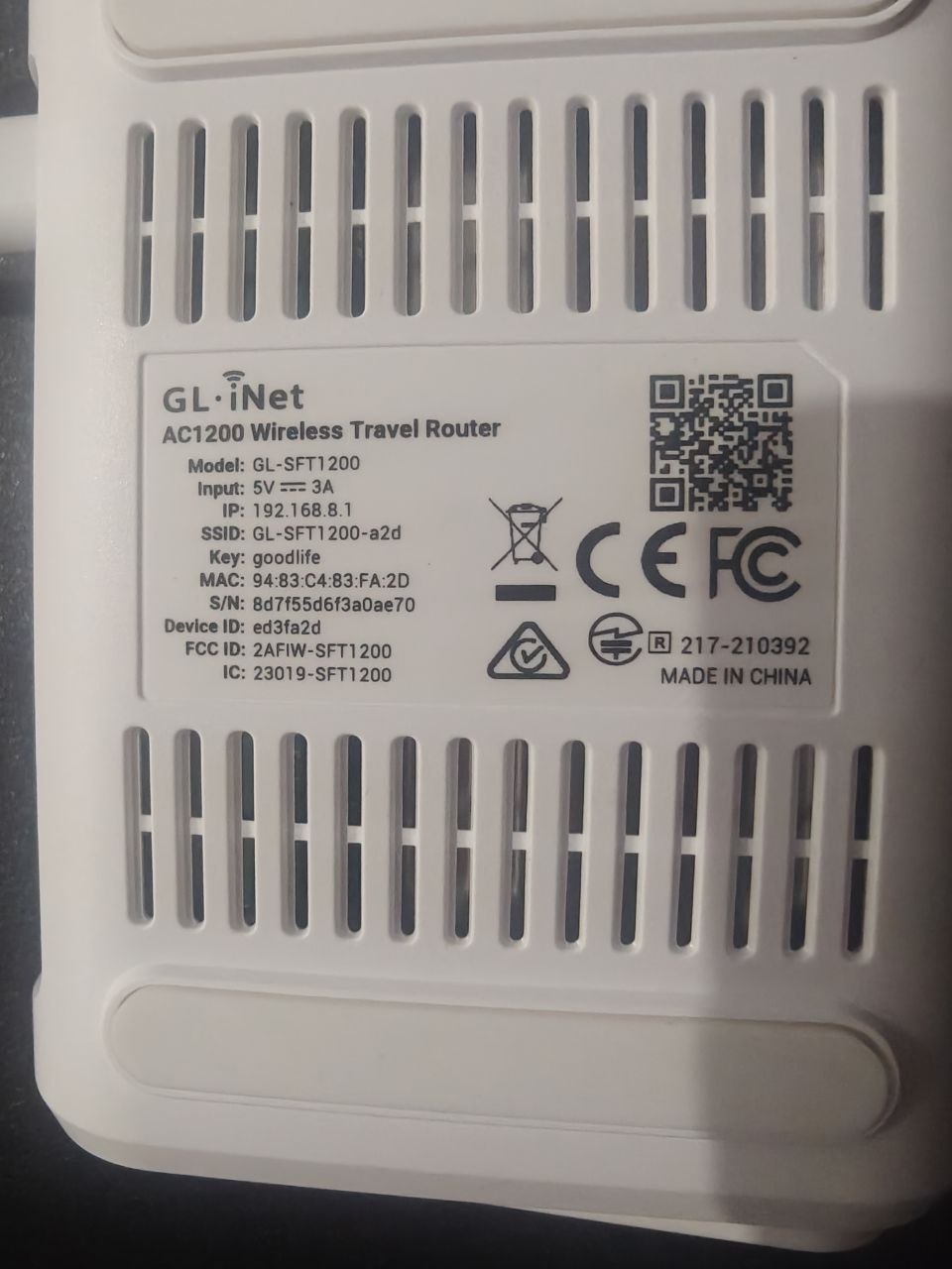 Продаётся компактный роутер GL-SFT1200 на OpenWrt, поддерживает 2.4 и 5 ГГц, имеет 3…