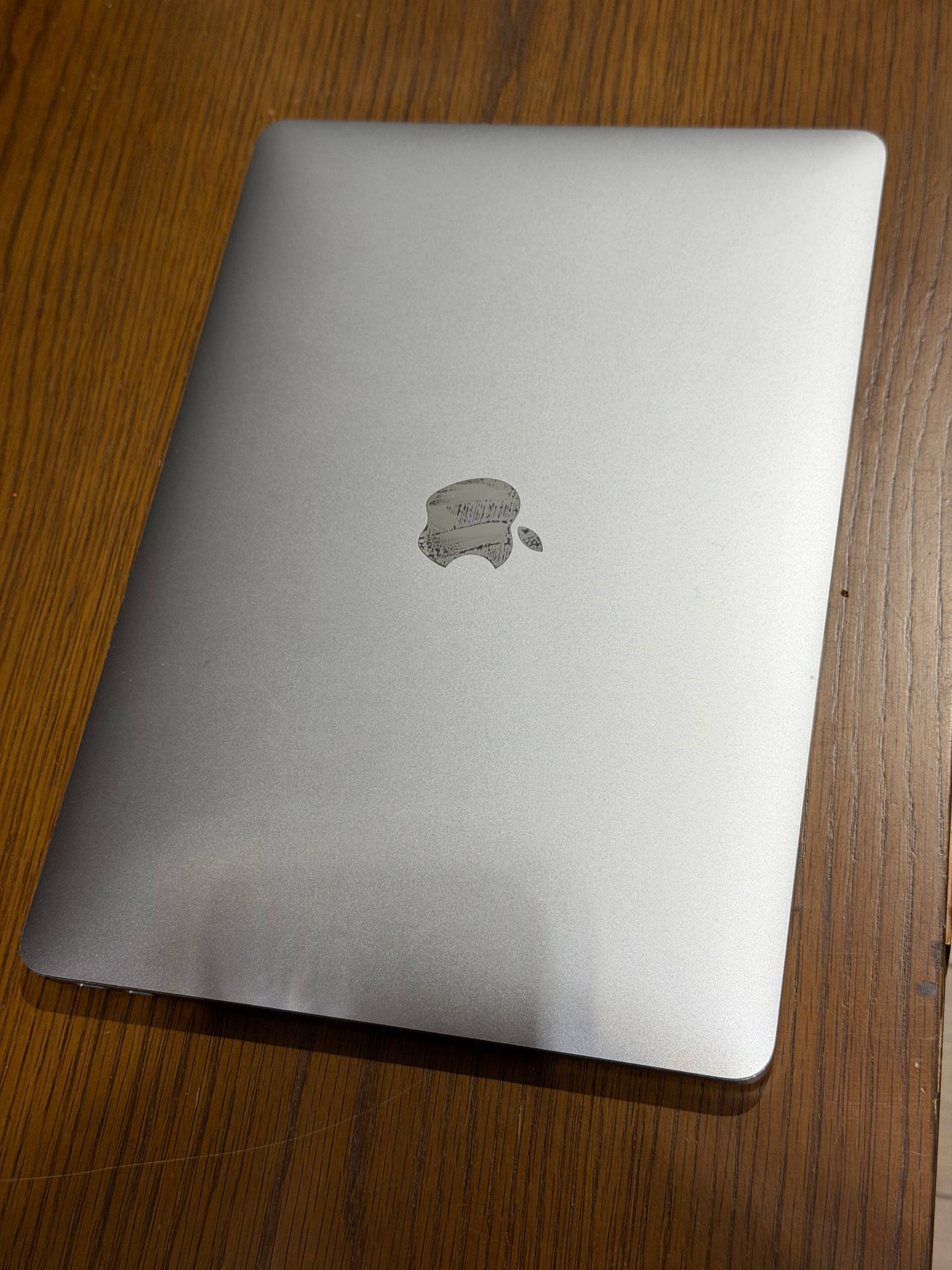 Фото 2: Продается MacBook Pro 13" 2017 года с процессором Intel Core i5 2.3 ГГц, 16 ГБ ОЗУ, SSD…
