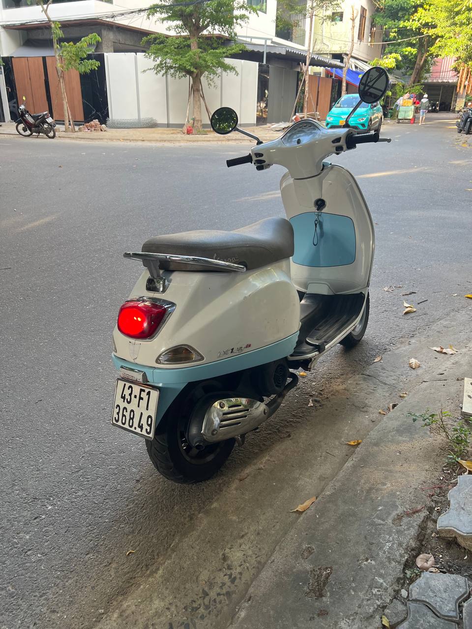Фото 3: Продаётся Vespa LX 125 2010 года в отличном состоянии