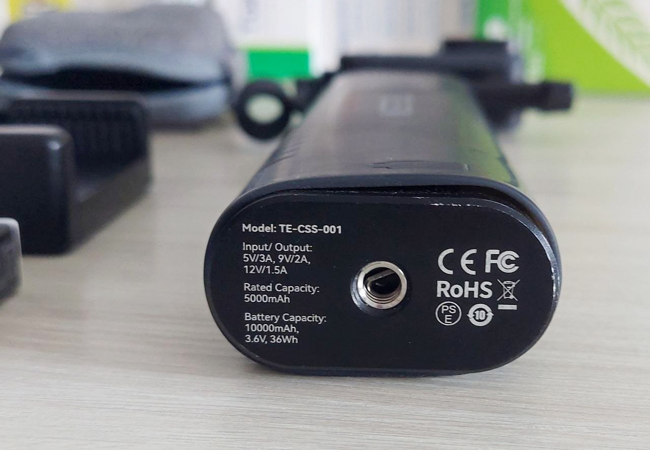 Фото 3: Продаётся комплект GoPro Hero 12 Black в отличном состоянии: монопод с
