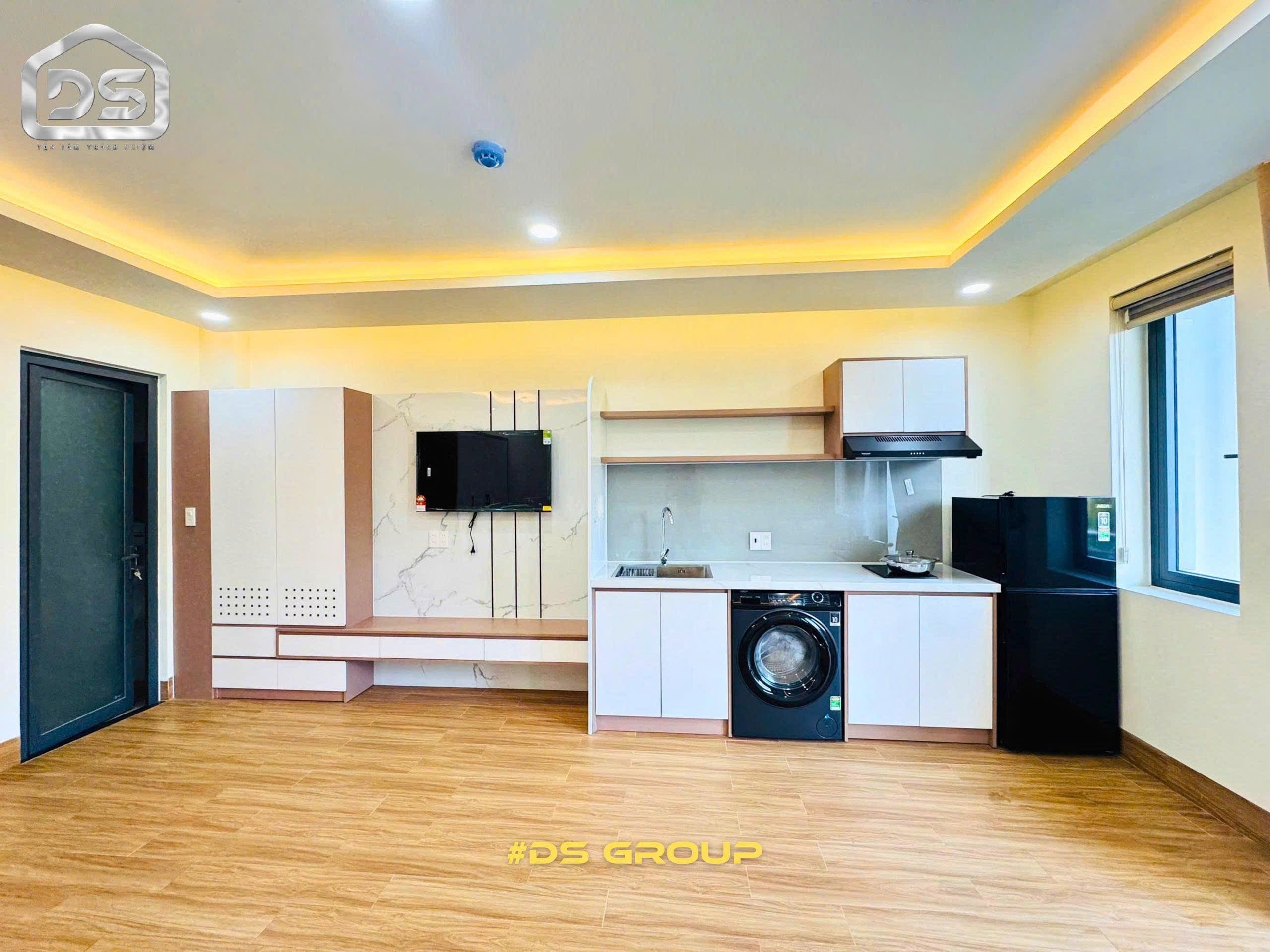 Светлая 1-комнатная квартира 35 м² с отдельной спальней, полной меблировкой, стиральной…