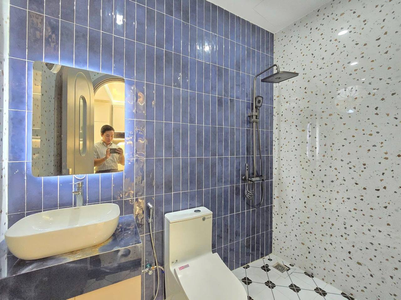 Сдаётся дом 3 этажа, 3 спальни, 3 санузла, площадь 55 м²