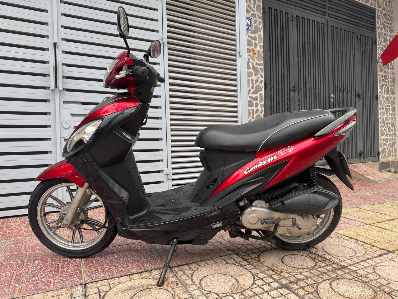 Фото 2: Продаётся скутер Kymco Candy Hi 2015 года, объём двигателя 50 куб