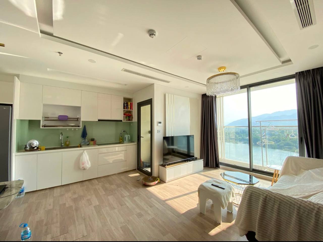 Фото 3: Сдаётся квартира в Riverside Luxury, CT1, с видом на реку