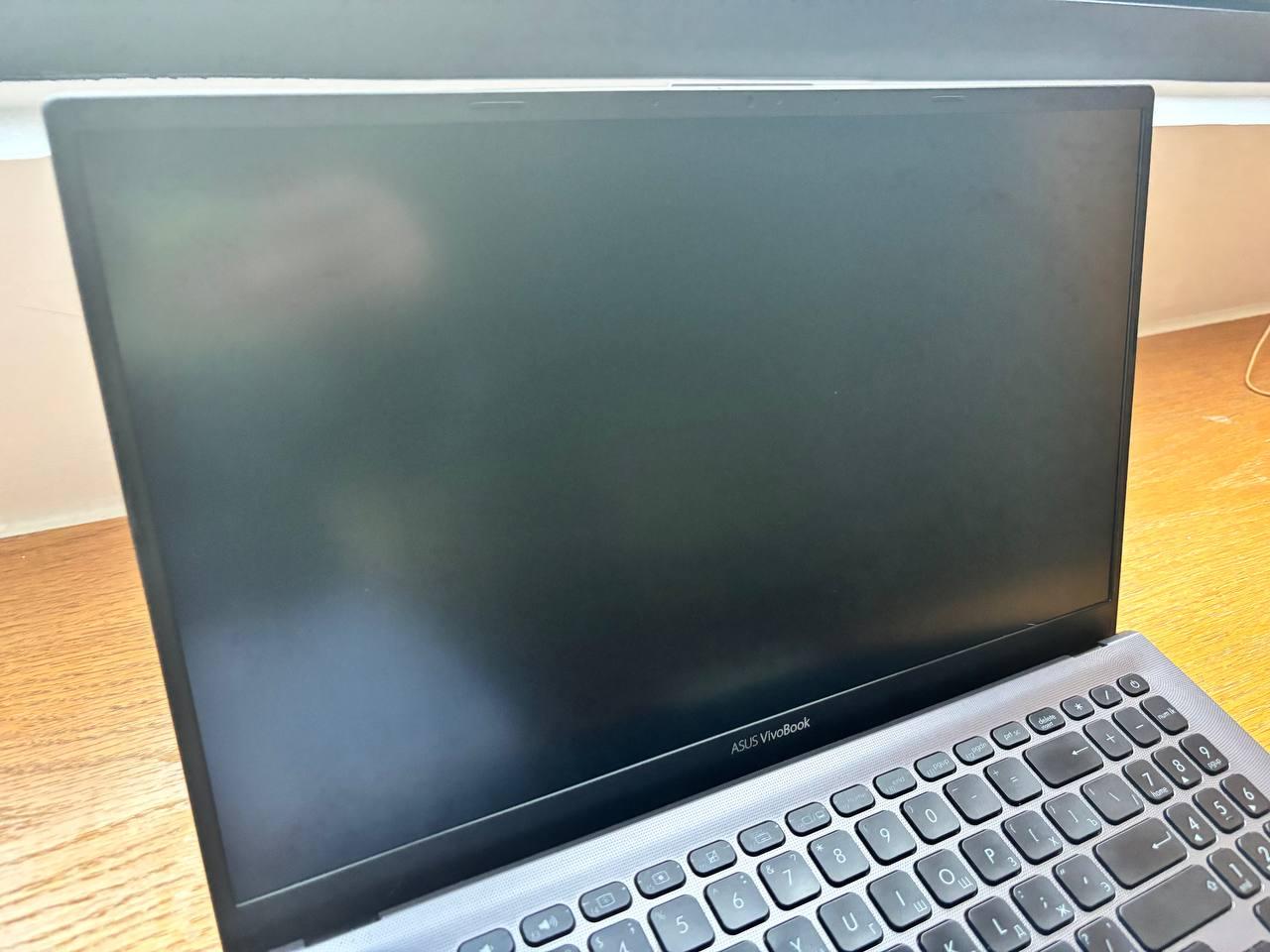 Фото 3: Продаётся ноутбук ASUS Vivobook X512D с процессором Ryzen 5 3500U, 16…