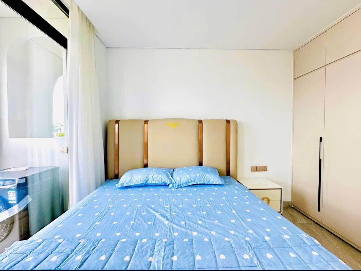 Фото 3: Двухкомнатная квартира на западе Нячанга, 70 м², с балконом, мебелью…