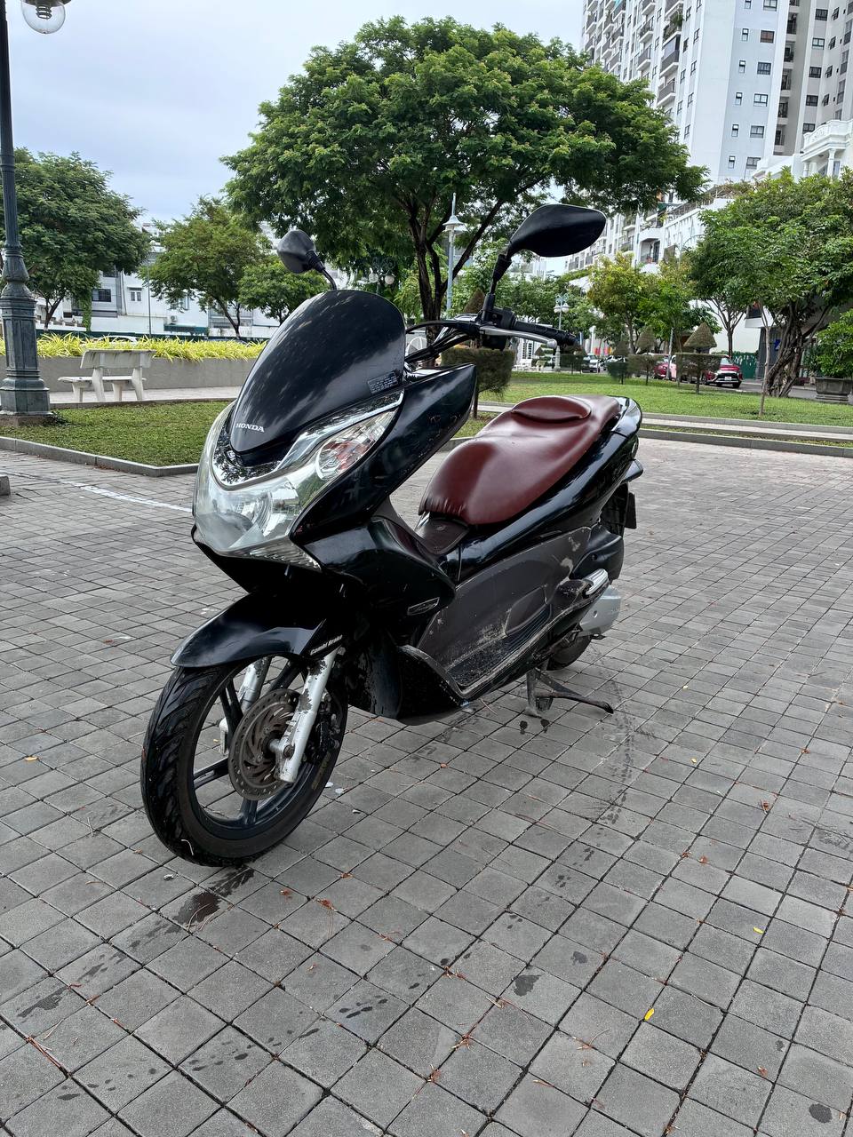 Фото 2: Продаю Honda PCX 2010 года в хорошем техническом состоянии