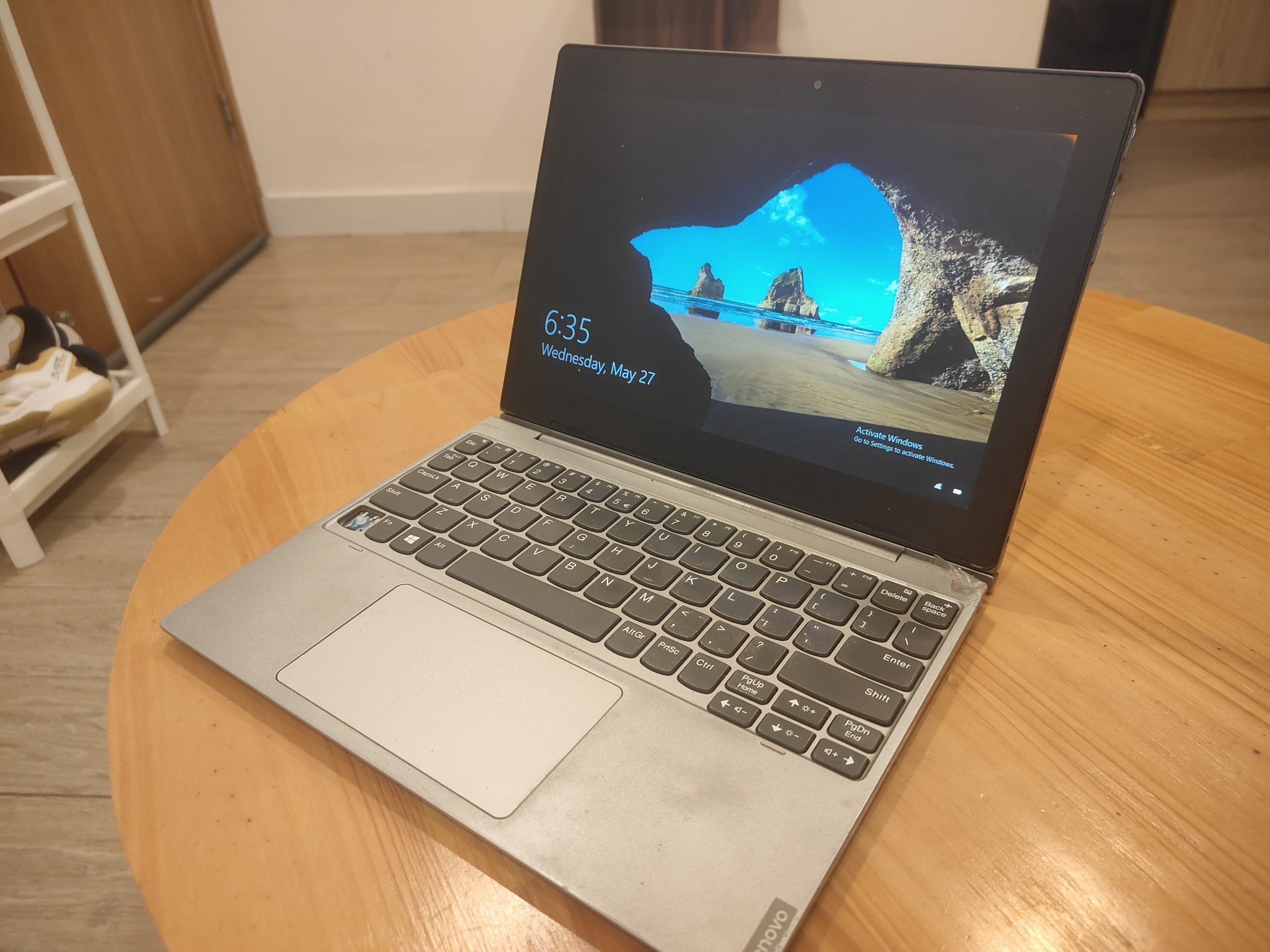 Фото 3: Продаётся ноутбук Lenovo IdeaPad D330 с сенсорным экраном, который можно использовать…