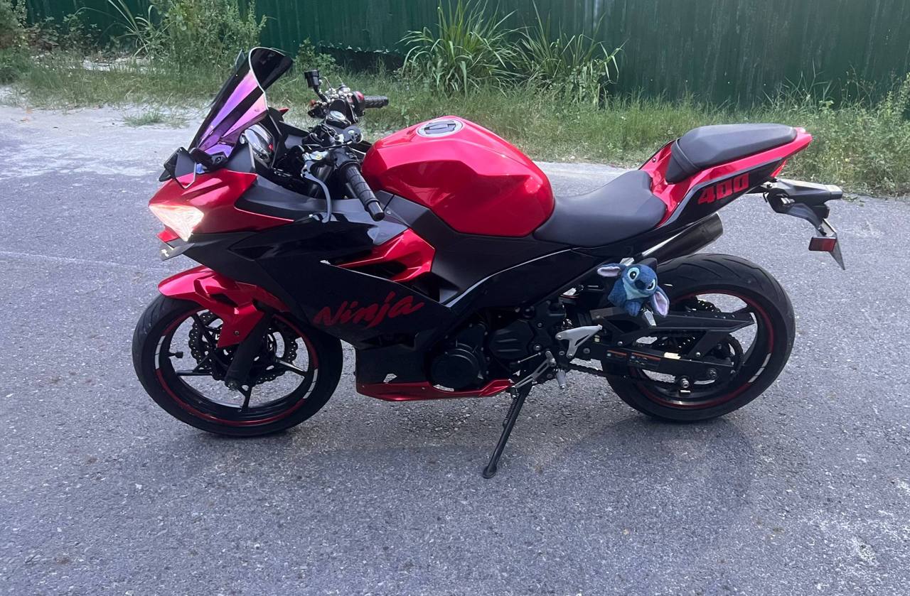 Сдаётся в аренду или продаётся мотоцикл Kawasaki Ninja 400