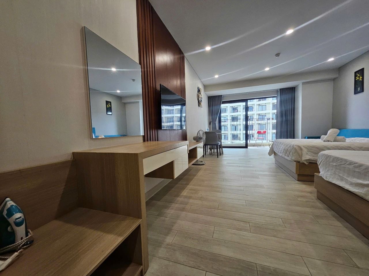 Фото 2: Сдаётся элитная квартира-студия в Gold Coast площадью 50 м²…