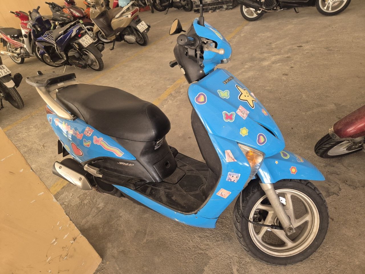 Продаётся Honda Lead 110, 2011 года, в хорошем рабочем состоянии