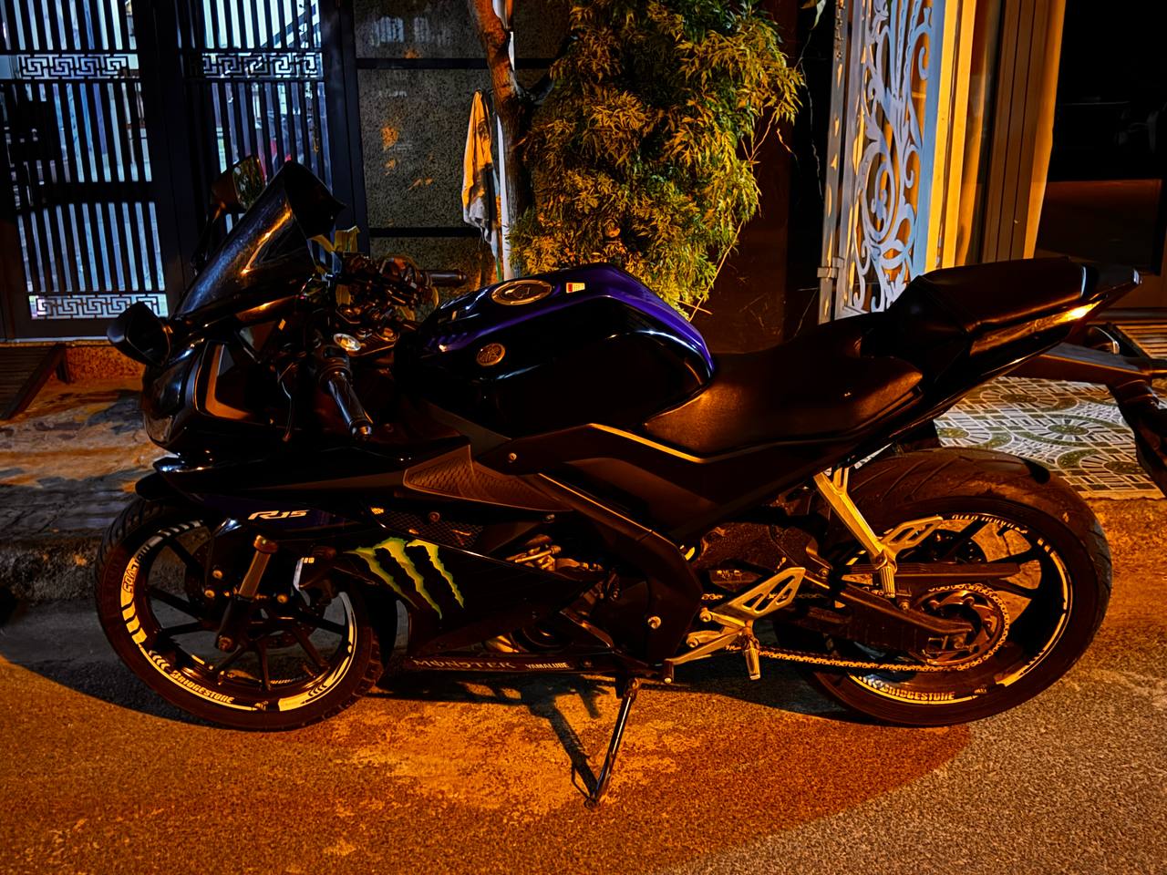 Продаётся Yamaha R15 V3 2020 года с пробегом 20 000 км