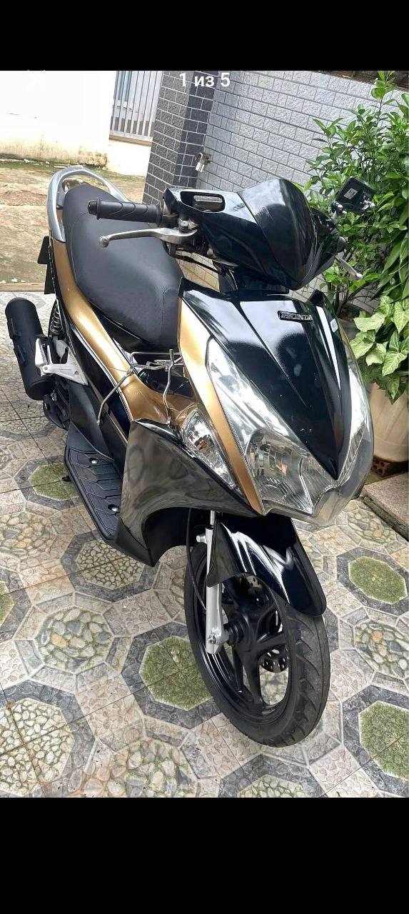 Продаётся Honda Air Blade 2012 года, двигатель 108 см³, инжектор