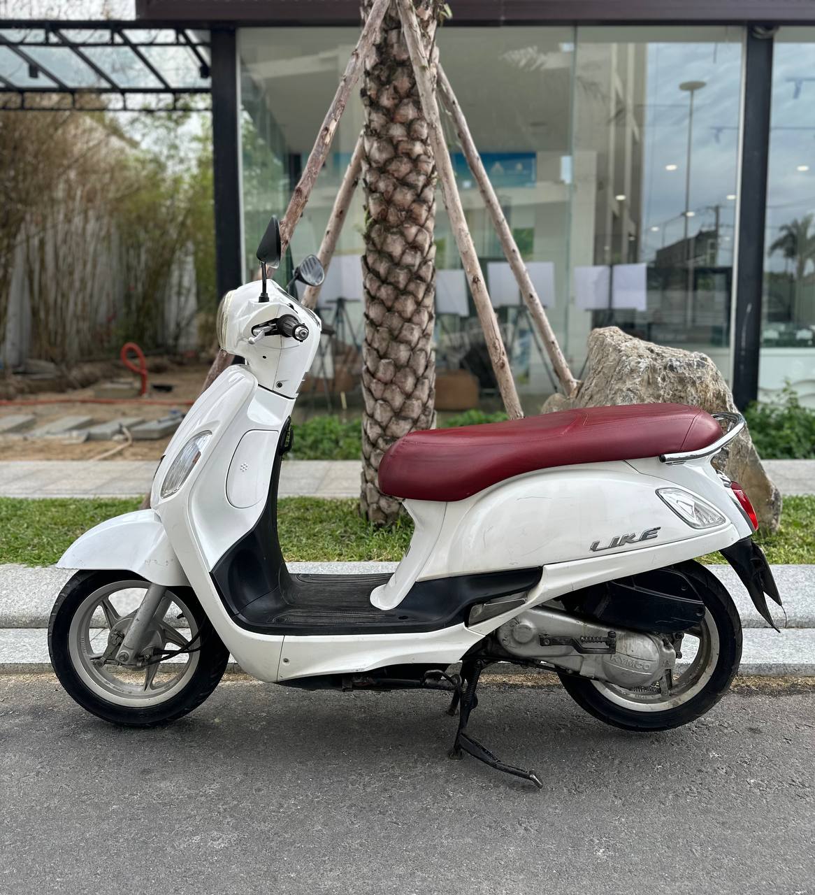 Продаётся скутер Kymco Like 50cc 2017 года